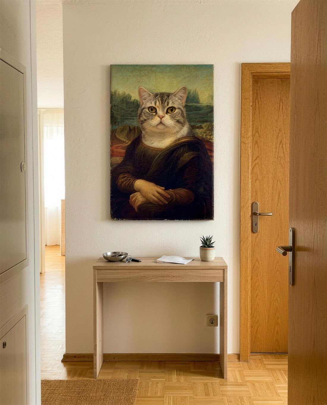 Haustier Gemälde Mona Lisa auf Leinwand im Flur - Katze neben dem Bild nach Foto